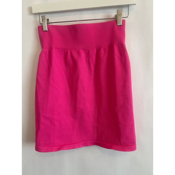 MINI SKIRT HOT PINK SPANDEX 80'S SIZE LARGE - Picture 2 of 7